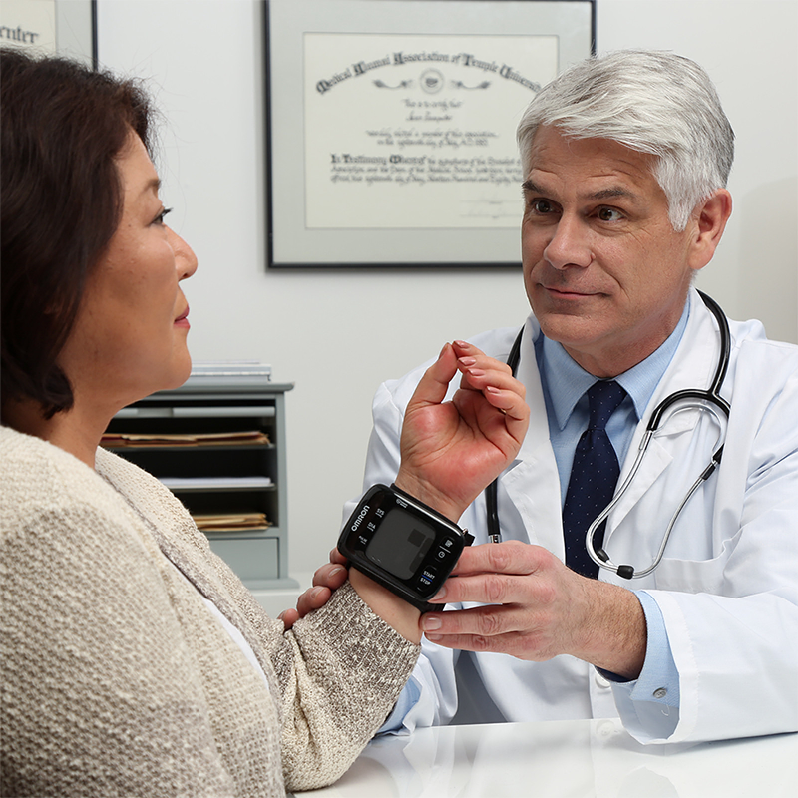 OMRON 7 Series Wrist Blood Pressure Monitor - Lifestyle | OMRON